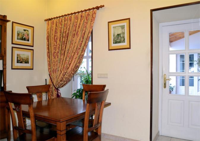Hostal Alfonso Сантяго де Компостела Екстериор снимка